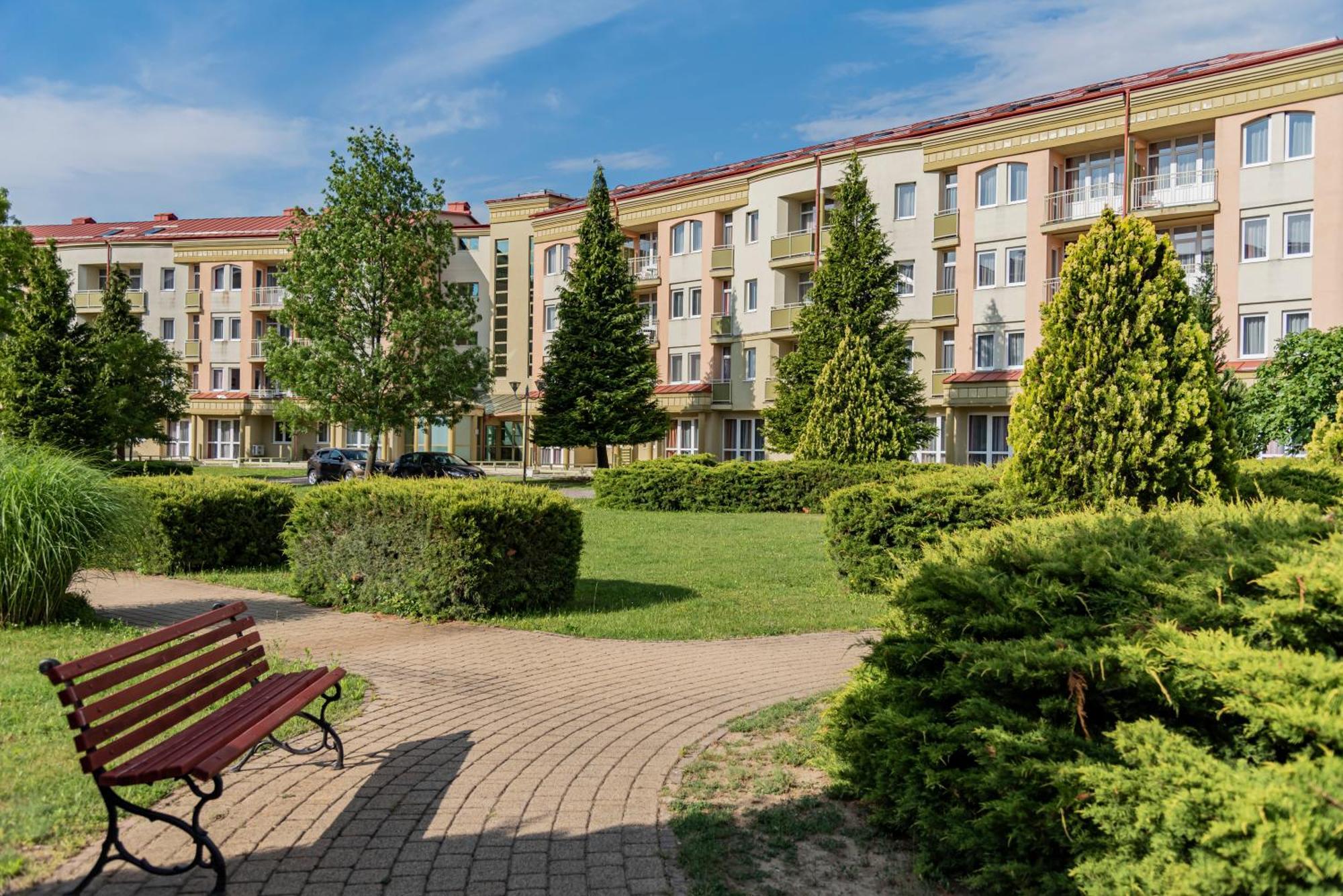 Karos 4* Залакарош